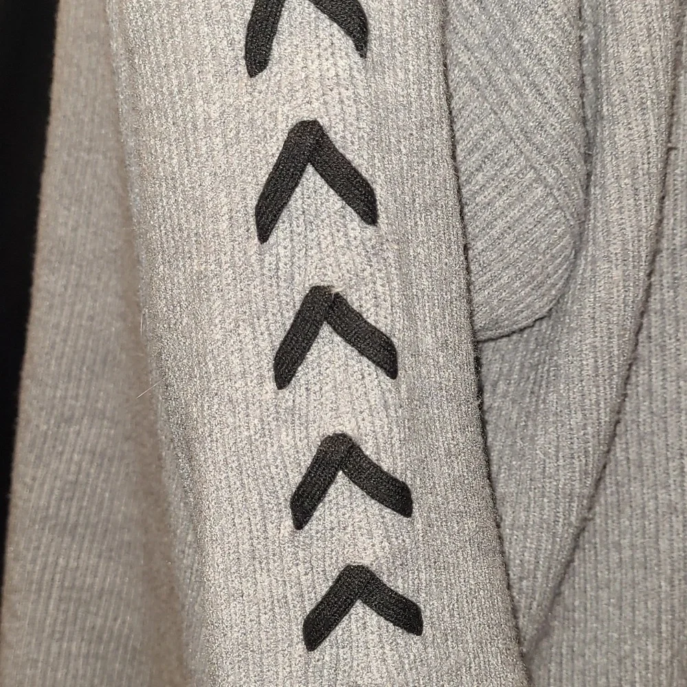 Tahari Light Gray Ribbed Turtleneck Sweater with Sleeve Button Detail - Picture 3 of 7